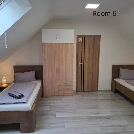 Amálkin Dvor * Podbrezova